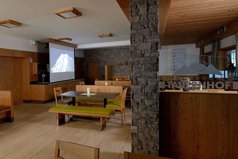 Jugendhotel Tauernhof in Obertauern - You Only Live Once